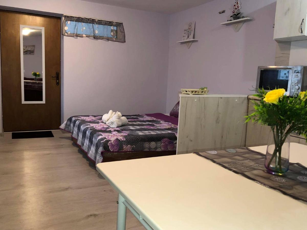 Comfy Studio Apartment By The Flower Market ヴァルナ エクステリア 写真